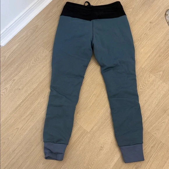 Holden Blue and Black down Quilted Pants NEW size small - Picture 3 of 3